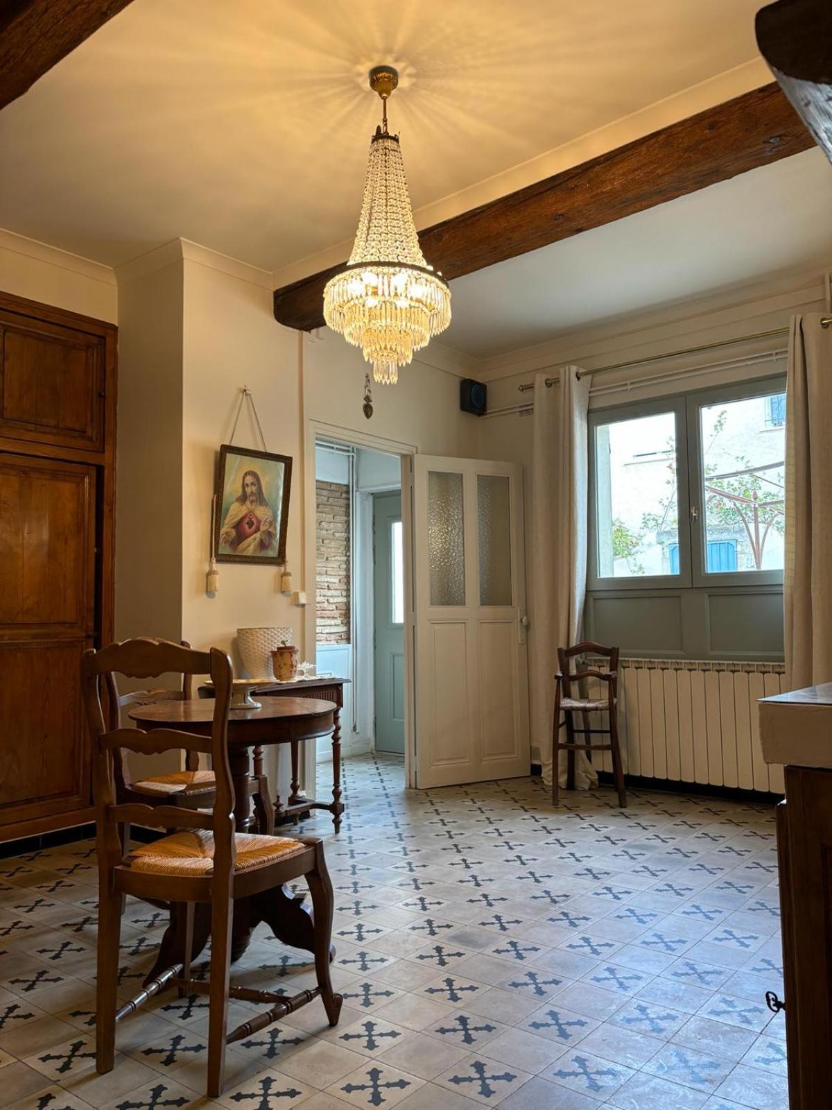 Maison 1823 - Suites De Charme A Garons Екстер'єр фото
