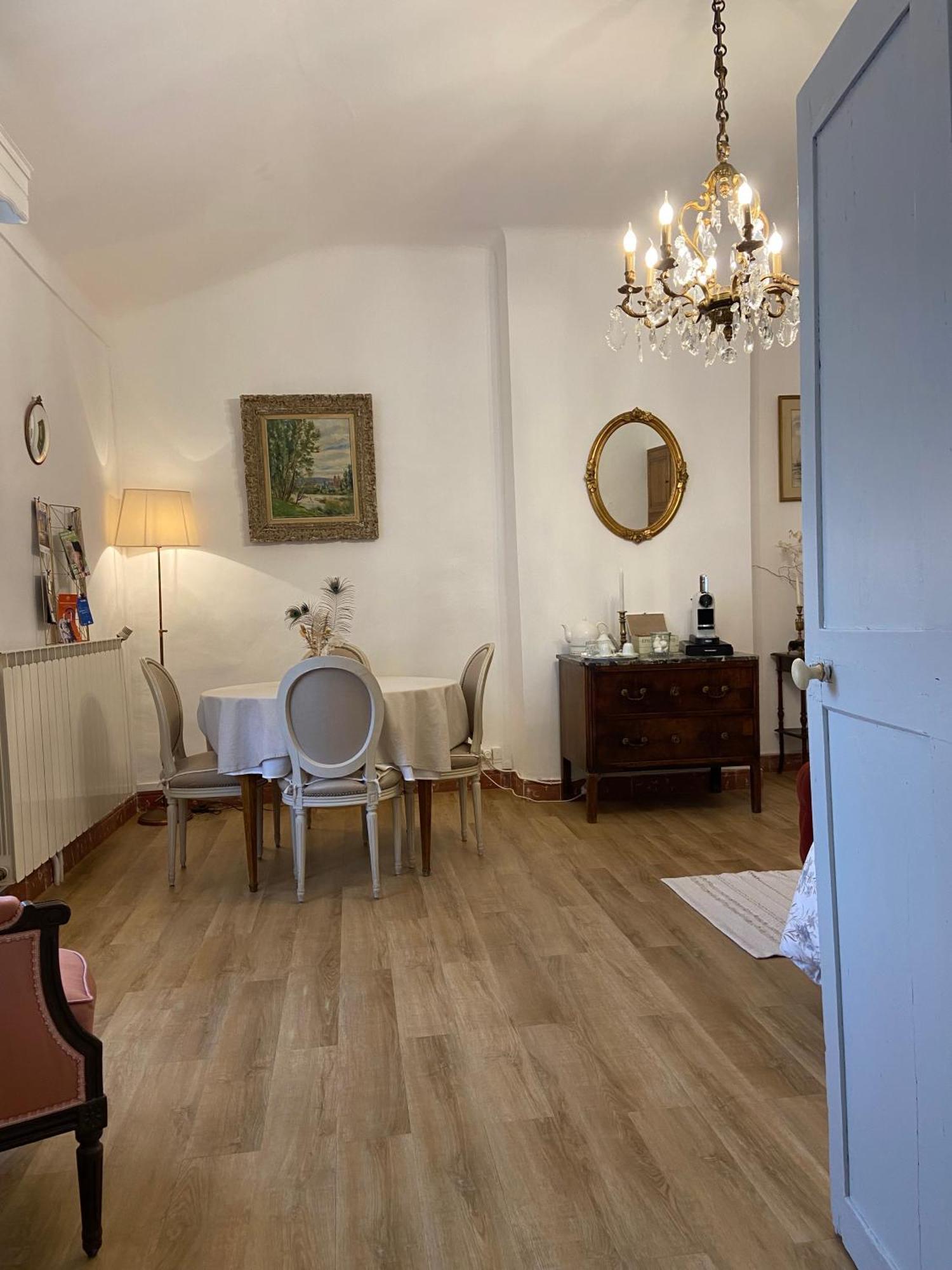 Maison 1823 - Suites De Charme A Garons Екстер'єр фото